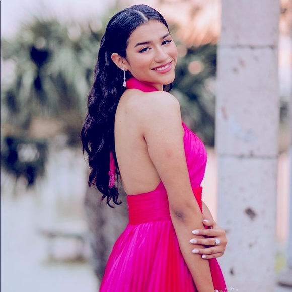 Size 8 fuchsia - Picture 5 of 5